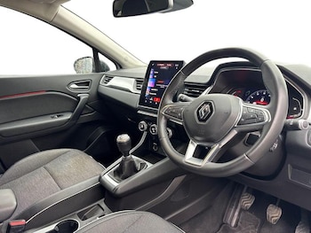 Used Renault Captur 2020 for sale - 77770607: Photo