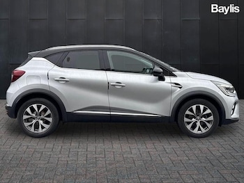 Used Renault Captur 2020 for sale - 77770607: Photo