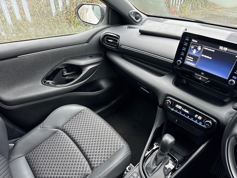 Used Toyota Yaris 2022 for sale - 77763619: Photo 14