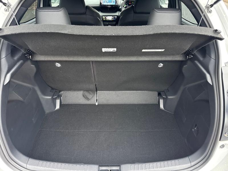 Used Toyota Yaris 2022 for sale - 77763619: Photo 24