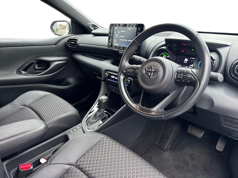 Used Toyota Yaris 2022 for sale - 77763619: Photo 3