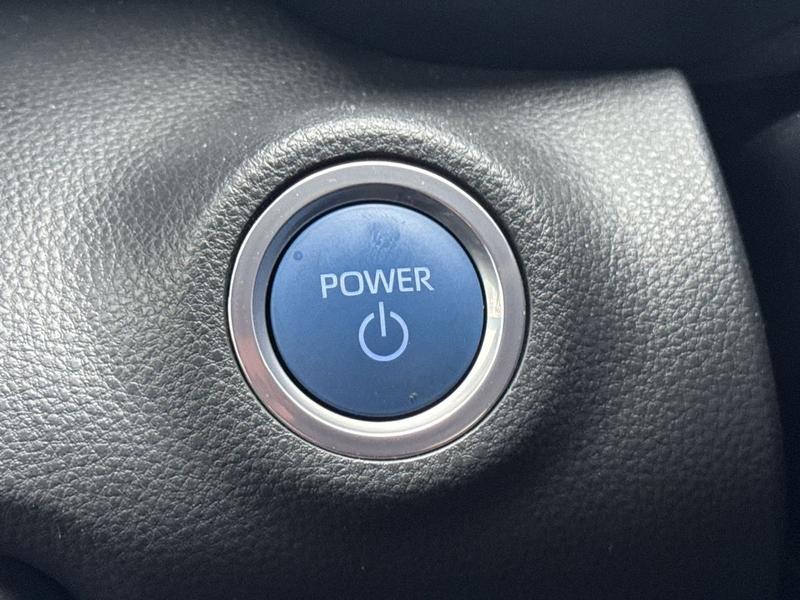 Used Toyota Yaris 2022 for sale - 77763619: Photo 30