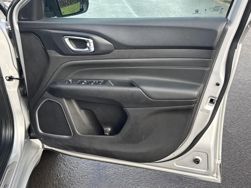 Used Jeep Compass 2023 for sale - 77770604: Photo 35