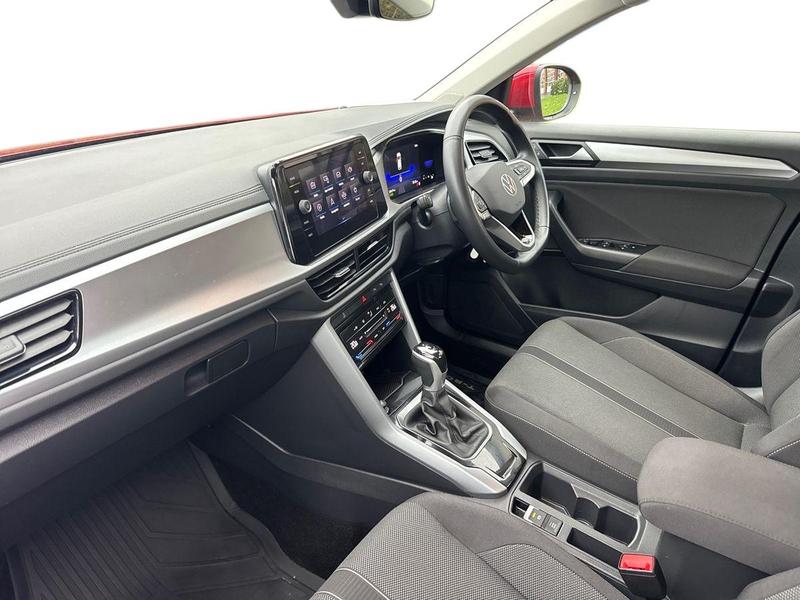 Used Volkswagen T-Roc 2023 for sale - 77763601: Photo 13