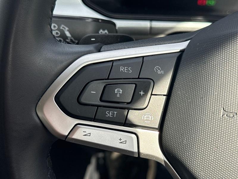 Used Volkswagen T-Roc 2023 for sale - 77763601: Photo 21