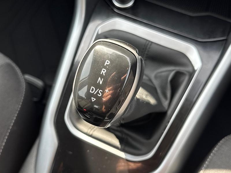 Used Volkswagen T-Roc 2023 for sale - 77763601: Photo 27