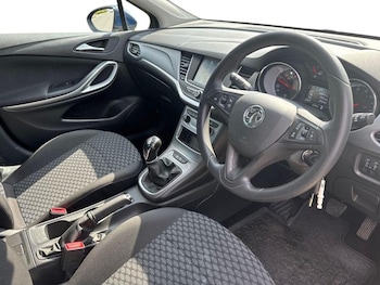 Used Vauxhall Astra 2019 for sale - 78073740: Photo