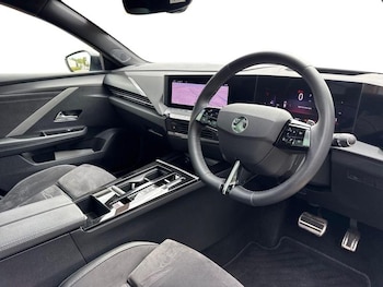 Used Vauxhall Astra 2023 for sale - 78805072: Photo