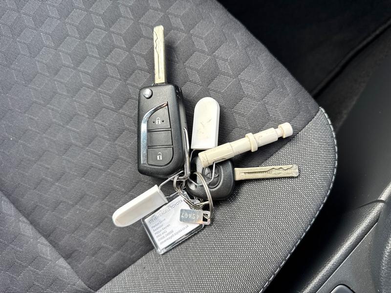 Used Toyota Yaris 2021 for sale - 77763657: Photo 25