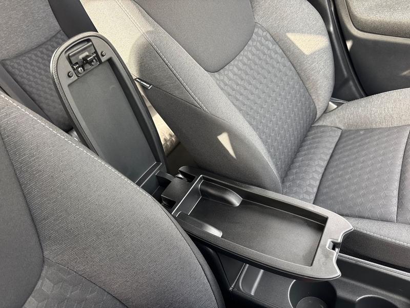 Used Toyota Yaris 2021 for sale - 77763657: Photo 32