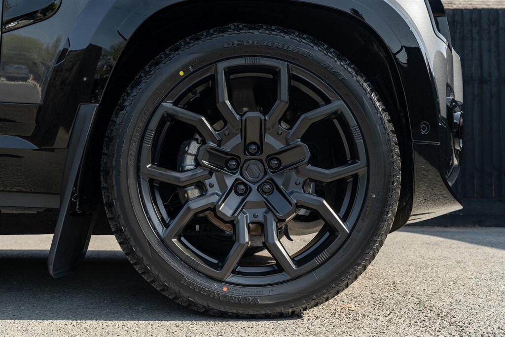 Used Land Rover Defender 110 2025 for sale - 78212150: Photo 22