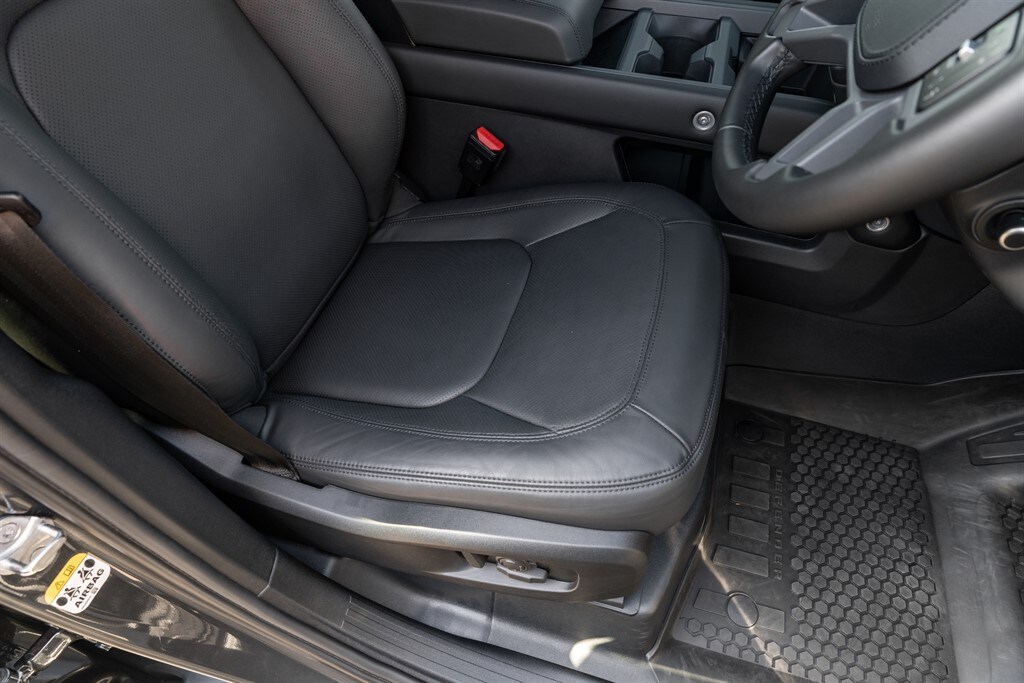 Used Land Rover Defender 110 2025 for sale - 78212150: Photo 38