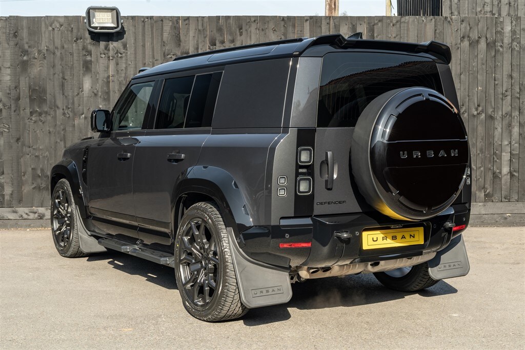 Used Land Rover Defender 110 2025 for sale - 78212150: Photo 4