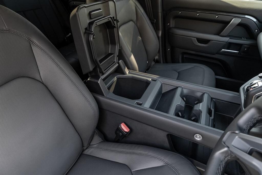 Used Land Rover Defender 110 2025 for sale - 78212150: Photo 42