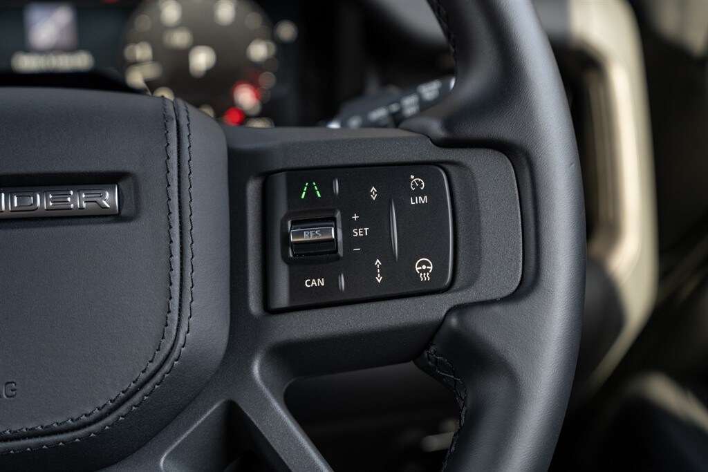 Used Land Rover Defender 110 2025 for sale - 78212150: Photo 44