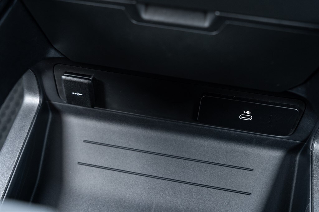 Used Land Rover Defender 110 2025 for sale - 78212150: Photo 57