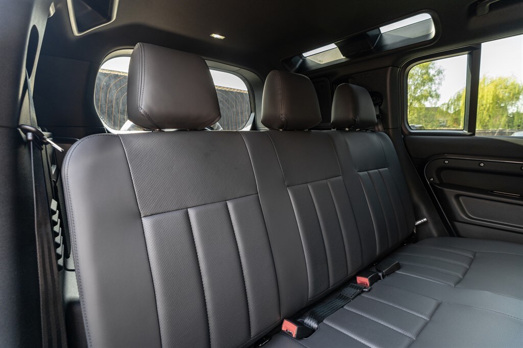 Used Land Rover Defender 110 2025 for sale - 78212150: Photo 60