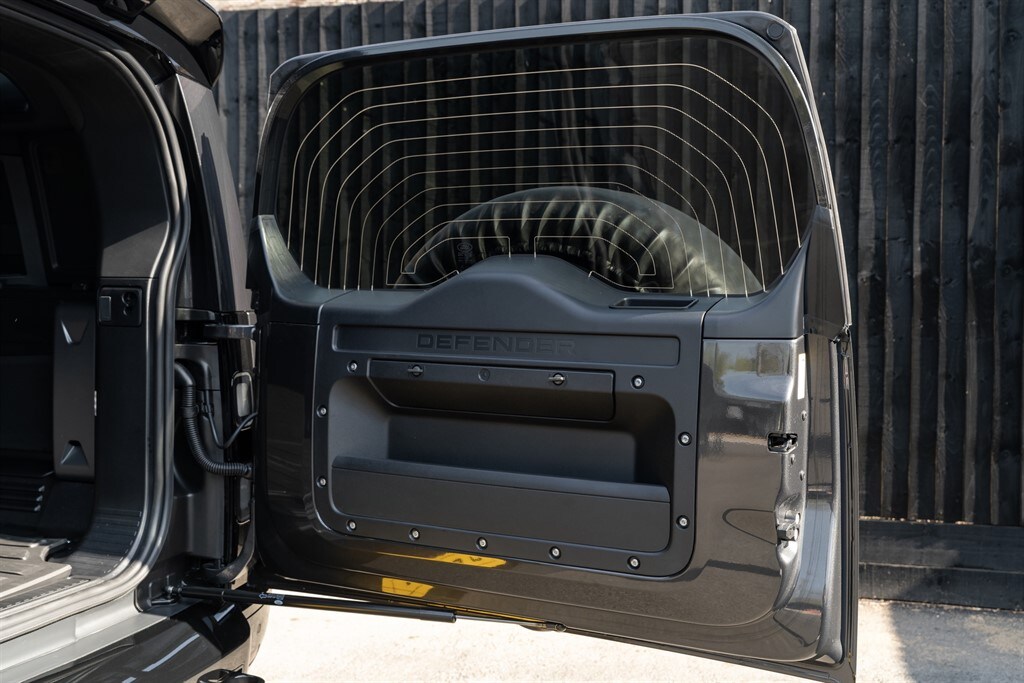 Used Land Rover Defender 110 2025 for sale - 78212150: Photo 66