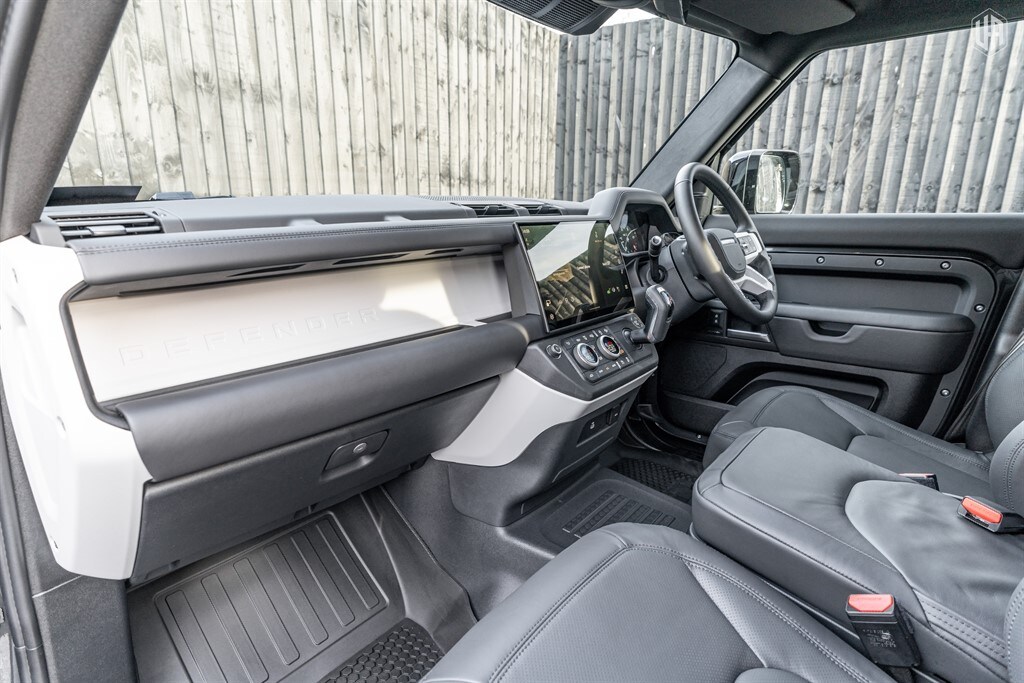Used Land Rover Defender 110 2026 for sale - 77910075: Photo 36
