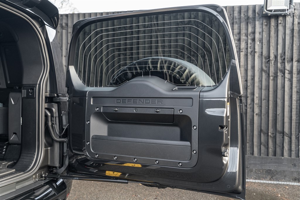 Used Land Rover Defender 110 2026 for sale - 77910075: Photo 65