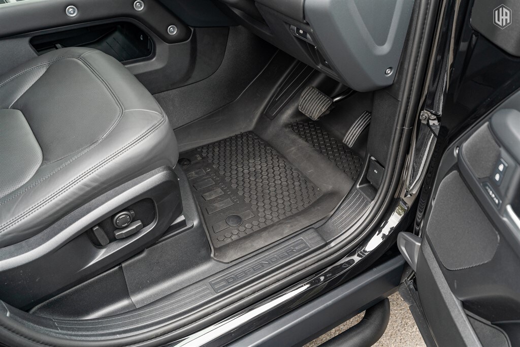 Used Land Rover Defender 110 2026 for sale - 78117031: Photo 33