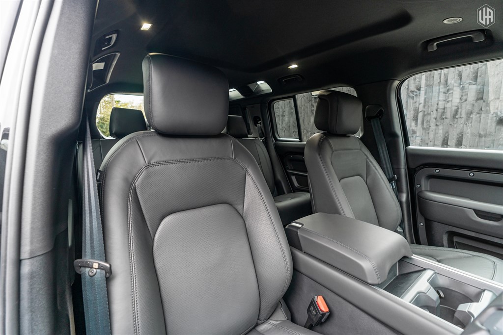 Used Land Rover Defender 110 2026 for sale - 78117031: Photo 36