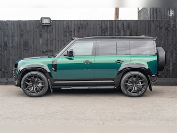 Used Land Rover Defender 110 2026 for sale - 78117031: Photo