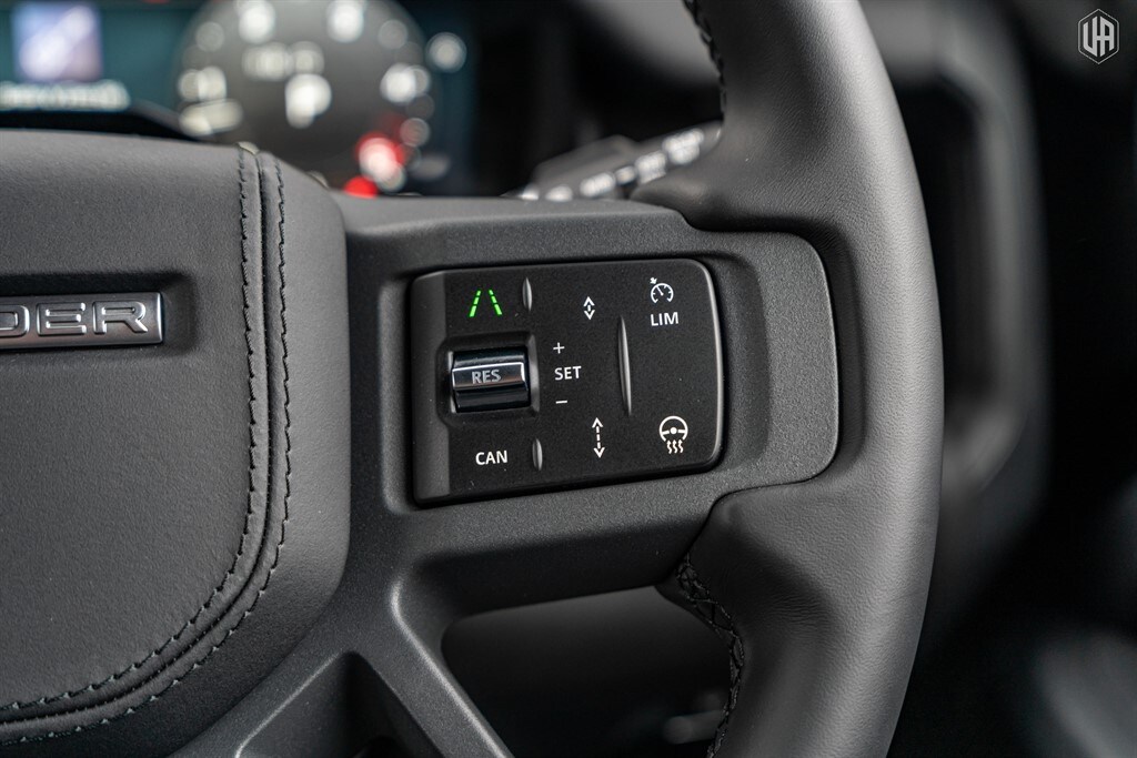 Used Land Rover Defender 110 2026 for sale - 78117031: Photo 44