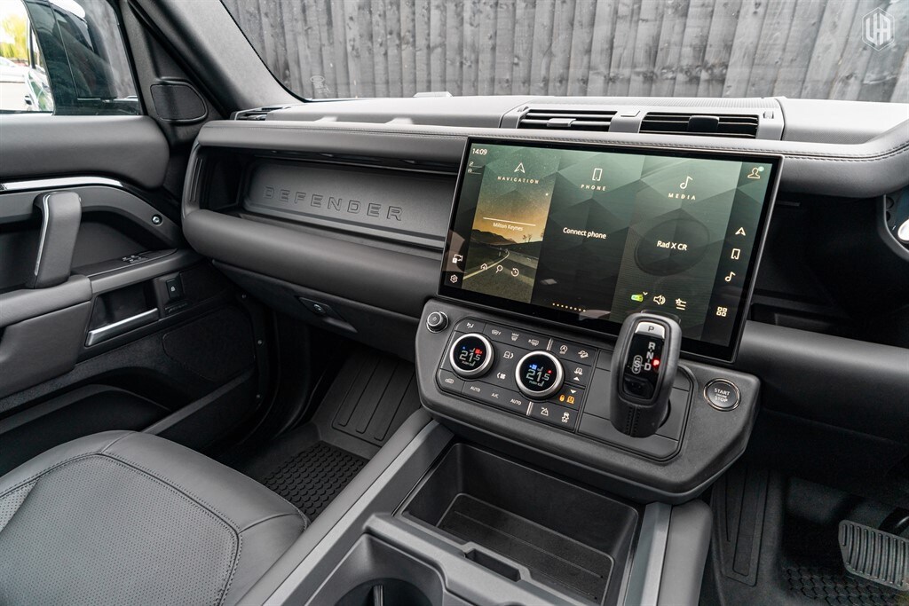 Used Land Rover Defender 110 2026 for sale - 78117031: Photo 47