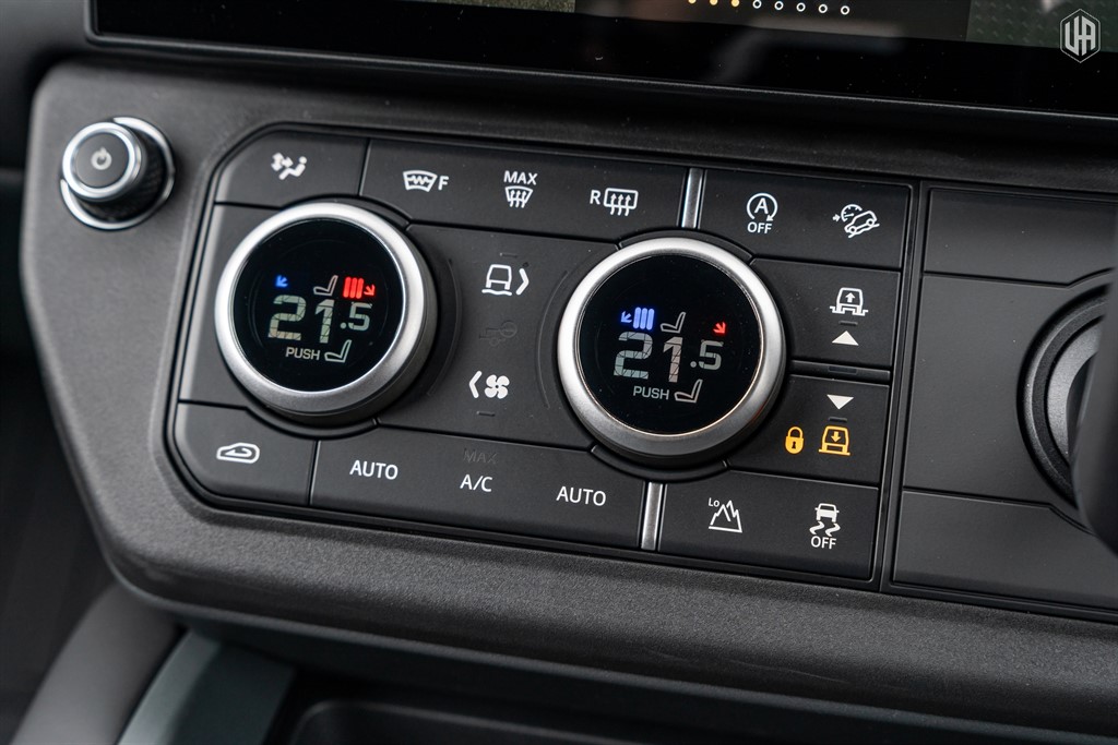 Used Land Rover Defender 110 2026 for sale - 78117031: Photo 51