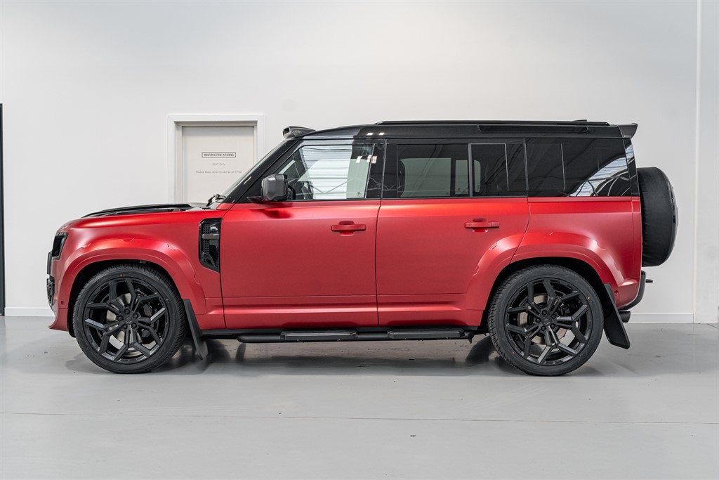 Used Land Rover Defender 110 2025 for sale - 77910092: Photo 2