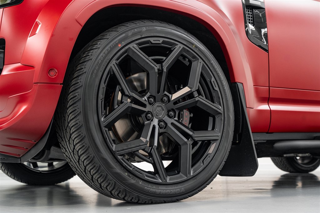 Used Land Rover Defender 110 2025 for sale - 77910092: Photo 6