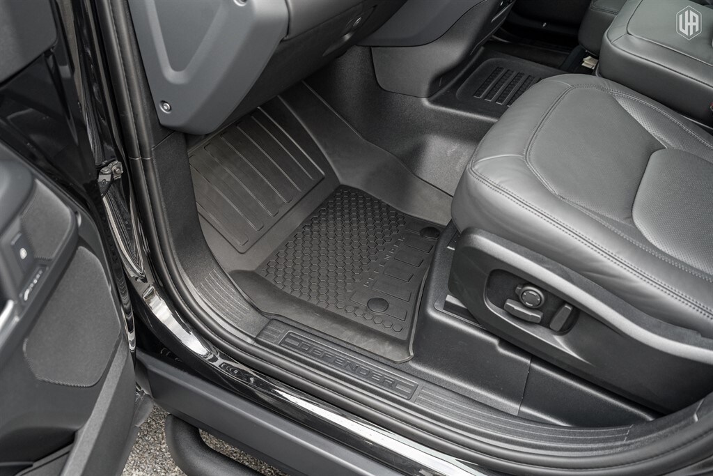 Used Land Rover Defender 110 2026 for sale - 77910082: Photo 35