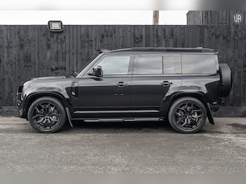 Used Land Rover Defender 110 2026 for sale - 77910082: Photo