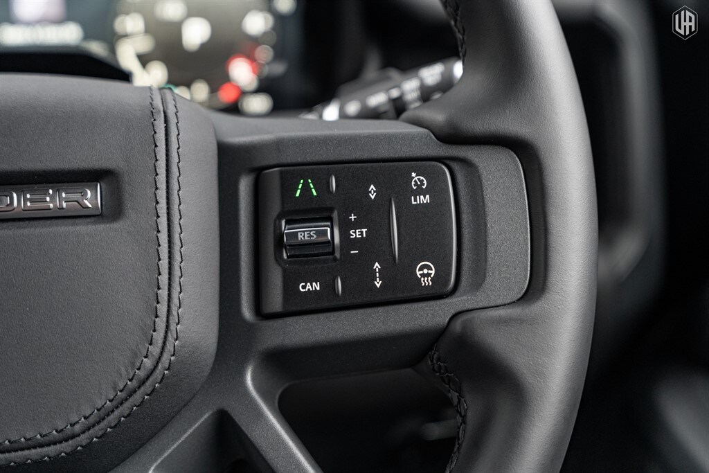 Used Land Rover Defender 110 2026 for sale - 77910082: Photo 44