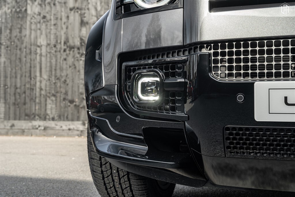 Used Land Rover Defender 110 2026 for sale - 77910103: Photo 14