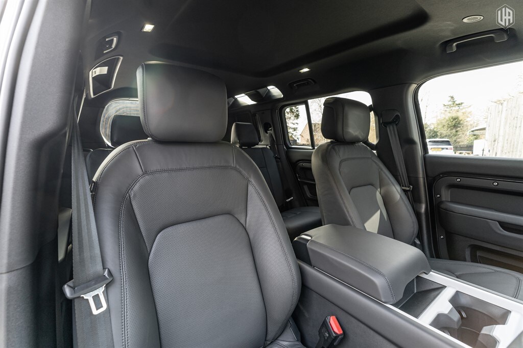 Used Land Rover Defender 110 2026 for sale - 77910103: Photo 37