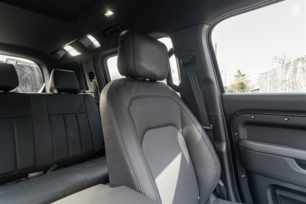 Used Land Rover Defender 110 2026 for sale - 77910103: Photo 38