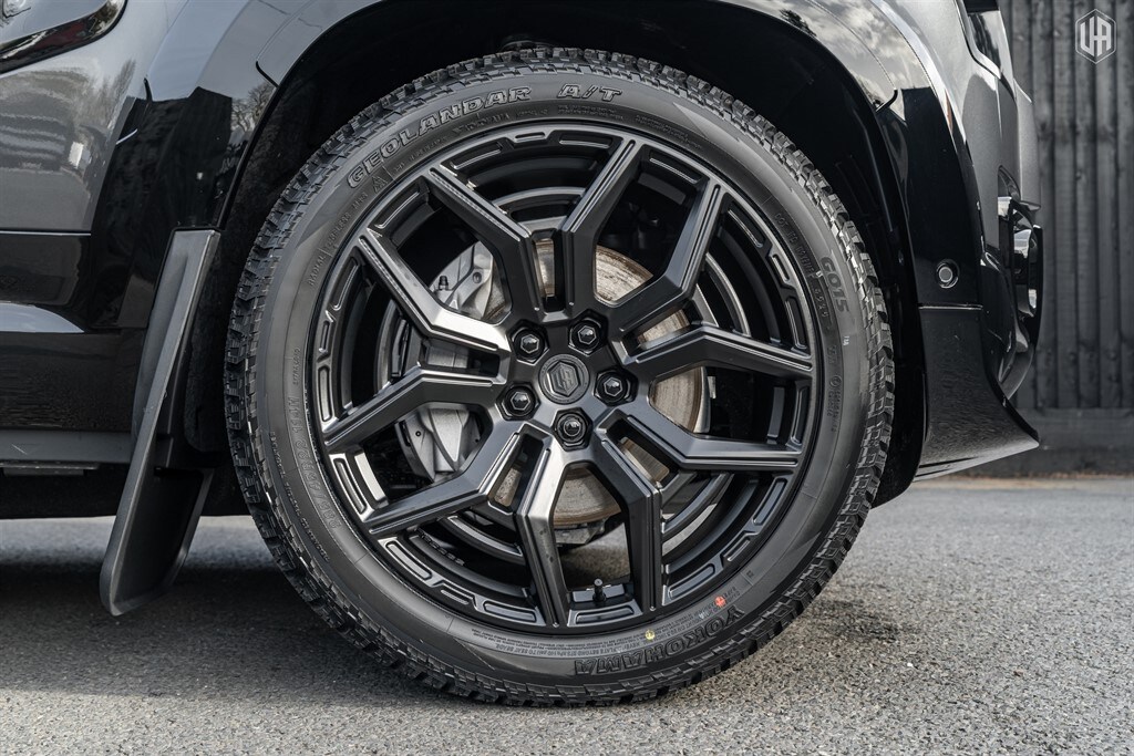 Used Land Rover Defender 110 2026 for sale - 77910103: Photo 6