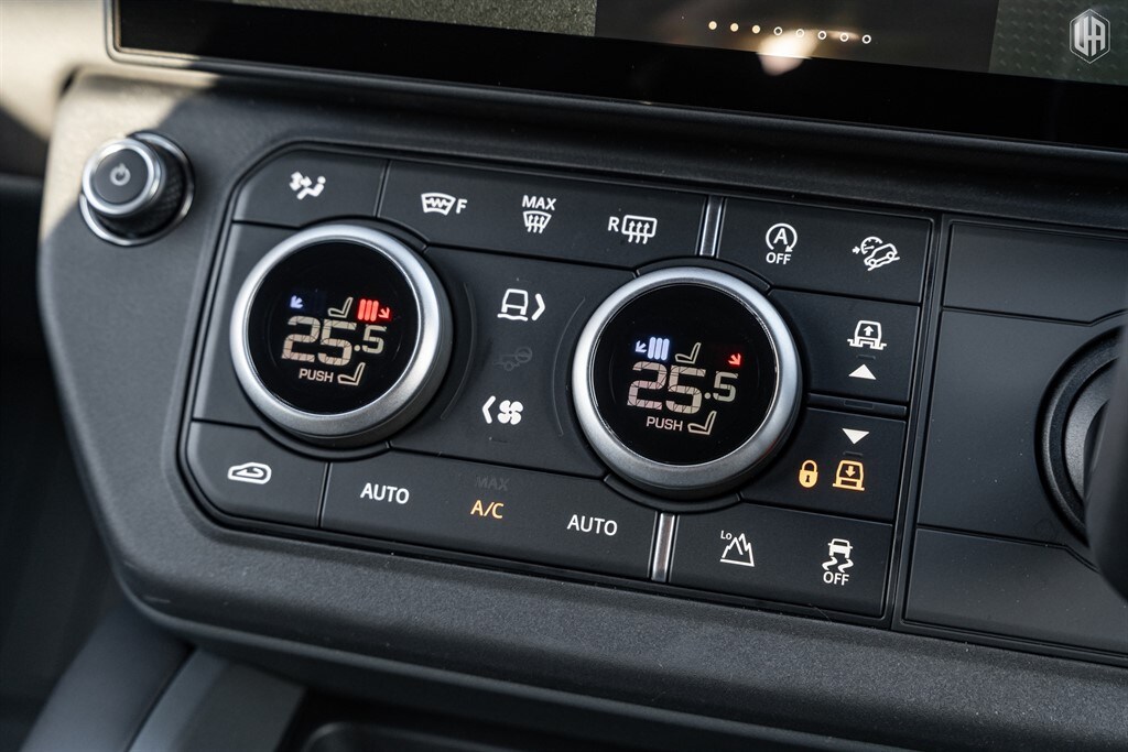 Used Land Rover Defender 110 2026 for sale - 77910104: Photo 51