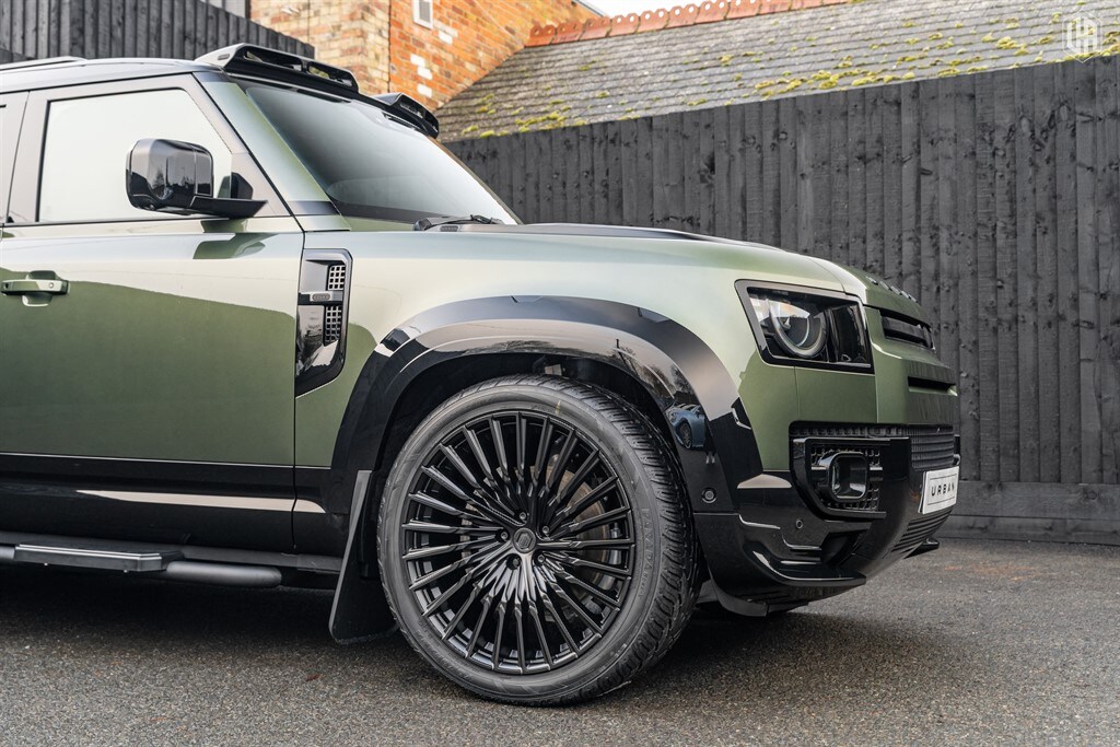 Used Land Rover Defender 110 2025 for sale - 77910083: Photo 10