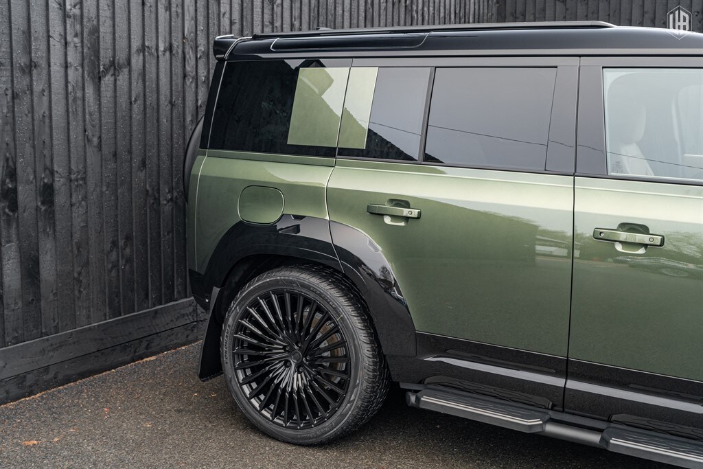 Used Land Rover Defender 110 2025 for sale - 77910083: Photo 16