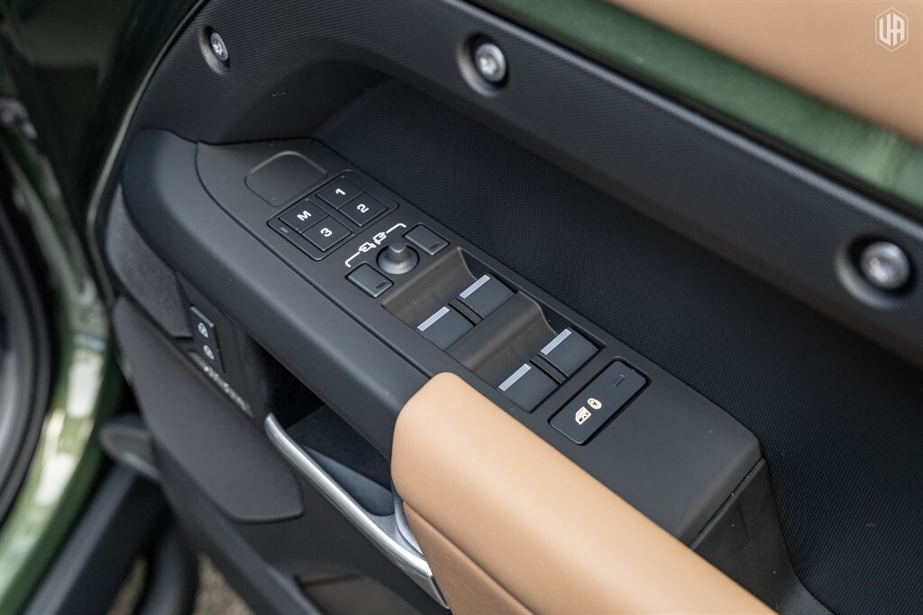 Used Land Rover Defender 110 2025 for sale - 77910083: Photo 33