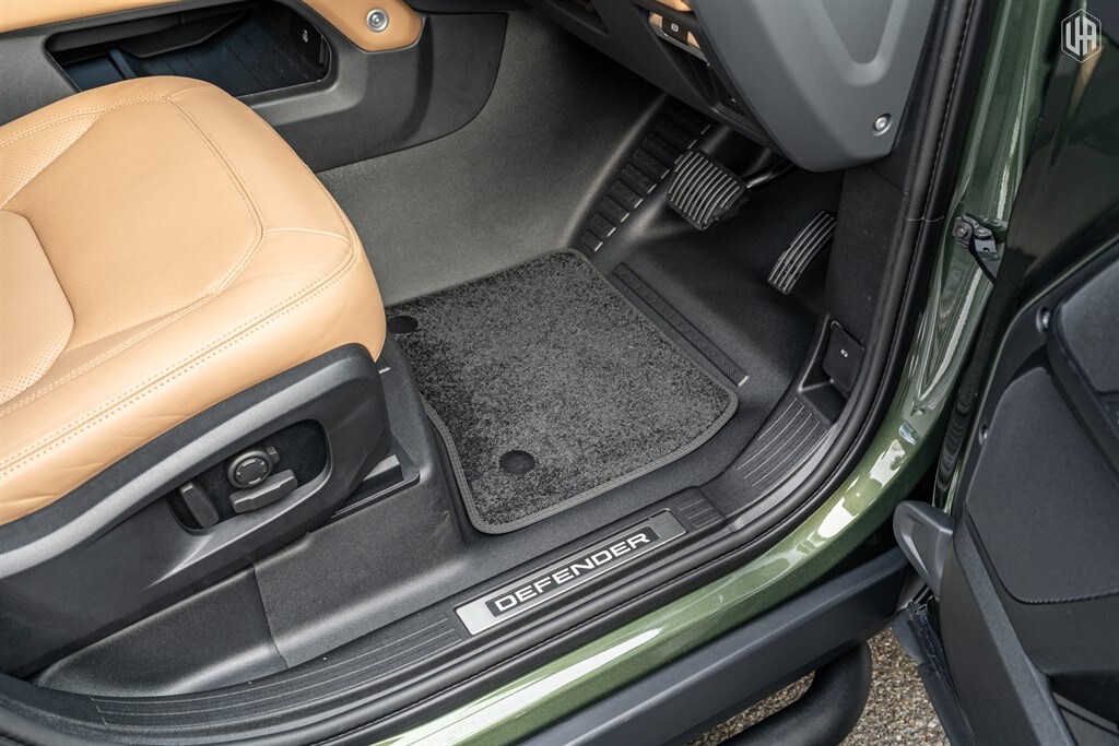 Used Land Rover Defender 110 2025 for sale - 77910083: Photo 34