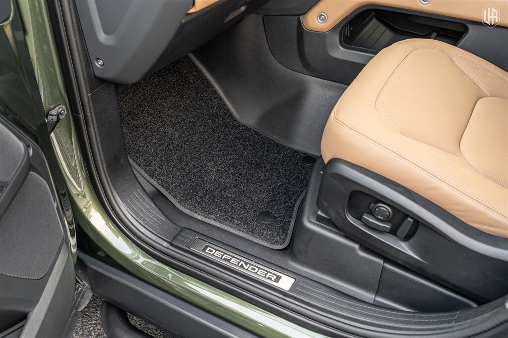 Used Land Rover Defender 110 2025 for sale - 77910083: Photo 35