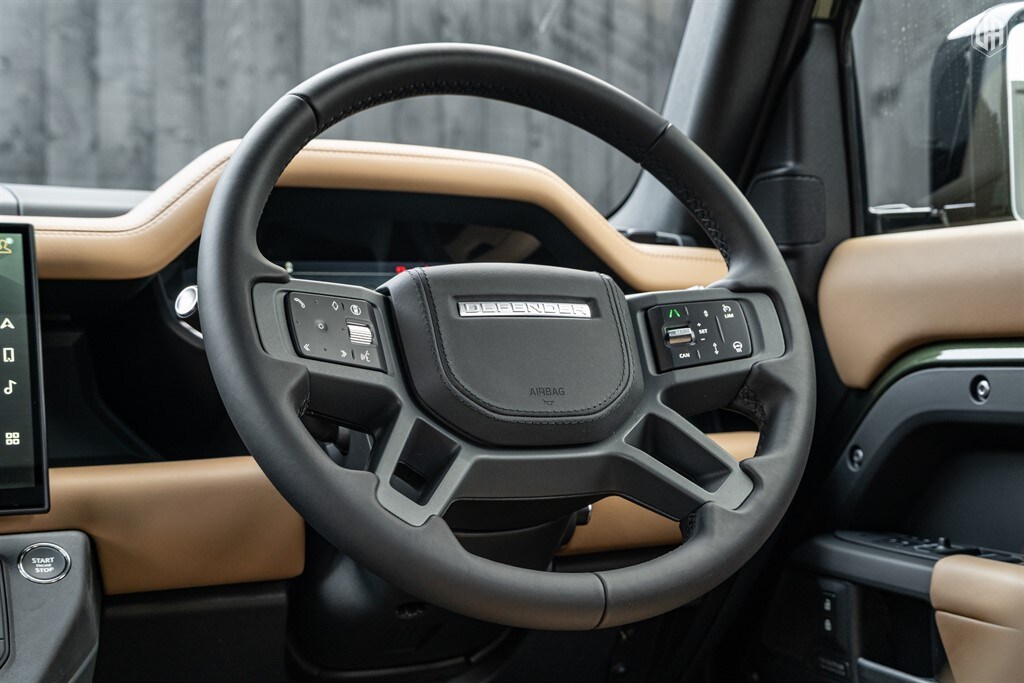 Used Land Rover Defender 110 2025 for sale - 77910083: Photo 45