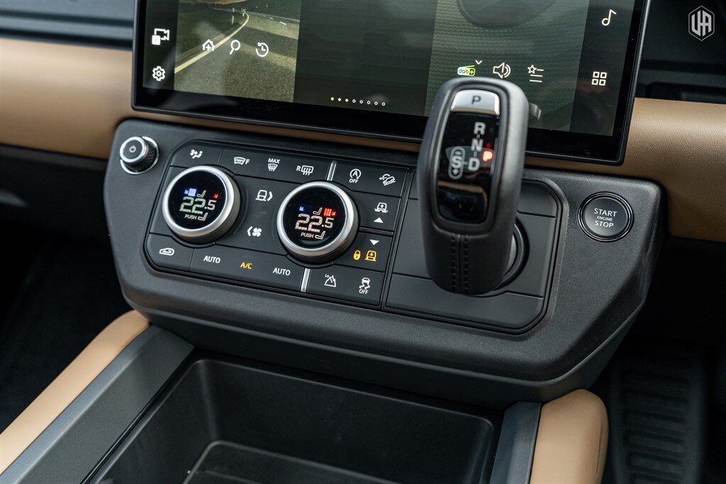 Used Land Rover Defender 110 2025 for sale - 77910083: Photo 53