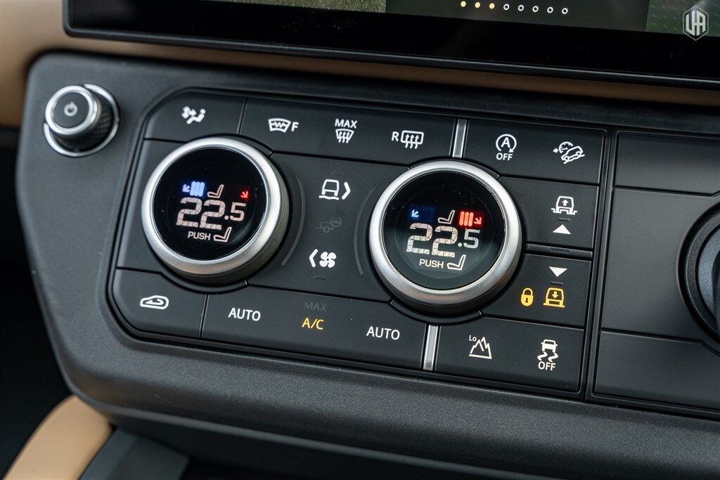 Used Land Rover Defender 110 2025 for sale - 77910083: Photo 54