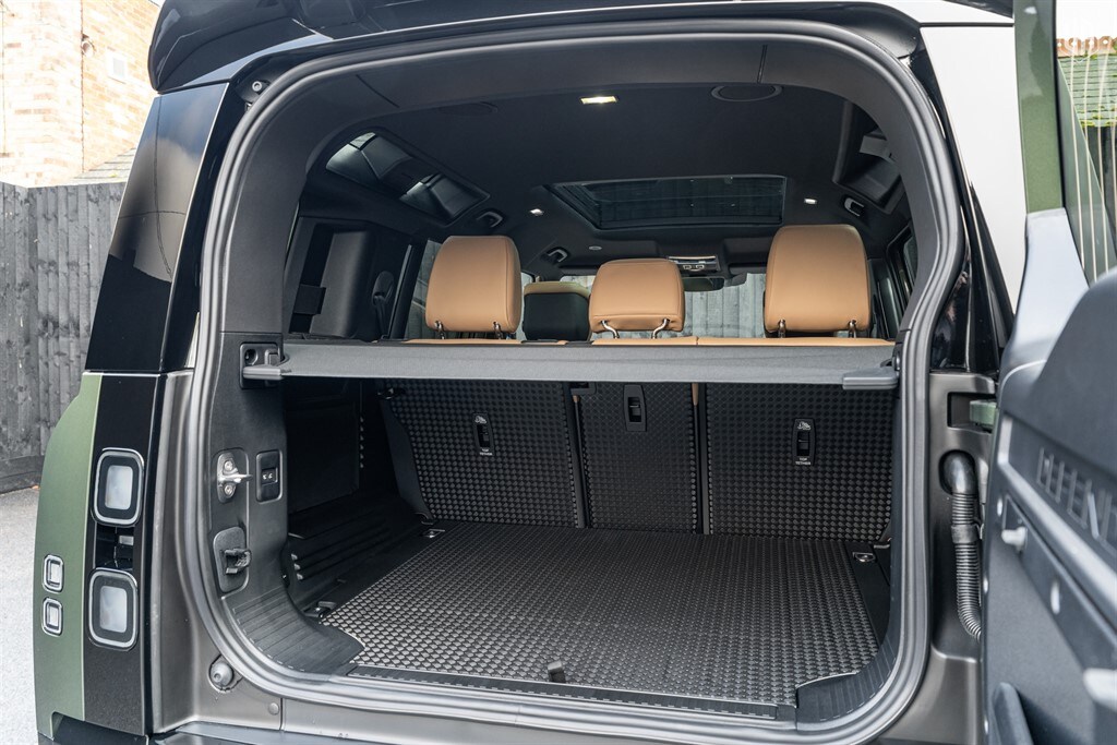 Used Land Rover Defender 110 2025 for sale - 77910083: Photo 66