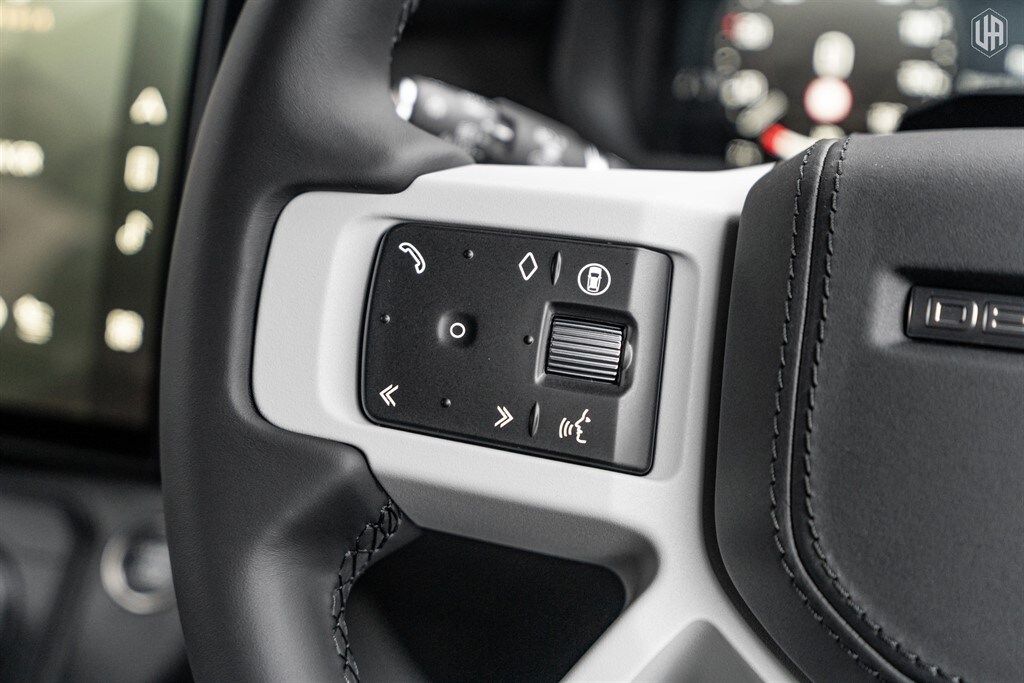 Used Land Rover Defender 110 2026 for sale - 77910077: Photo 43